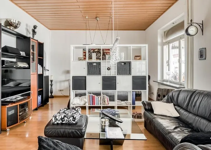 公寓 Rheinstein Am Schloss Engers 新维德