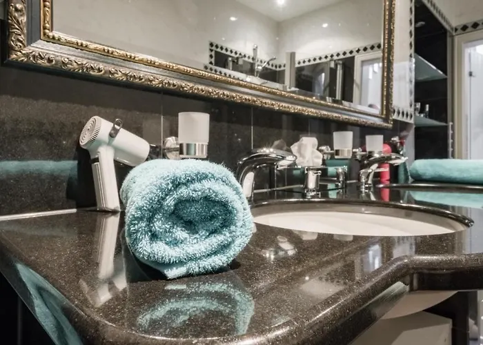 公寓 Rheinstein Am Schloss Engers *